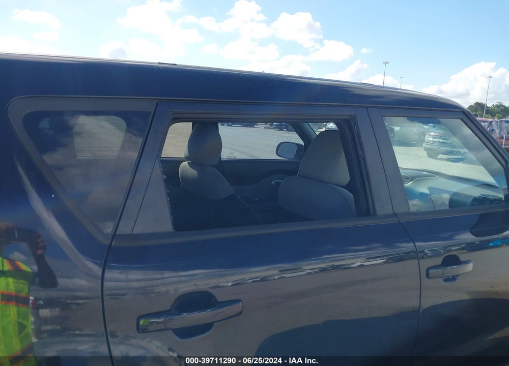 2014 KIA SOUL VIN: KNDJN2A25E7101356