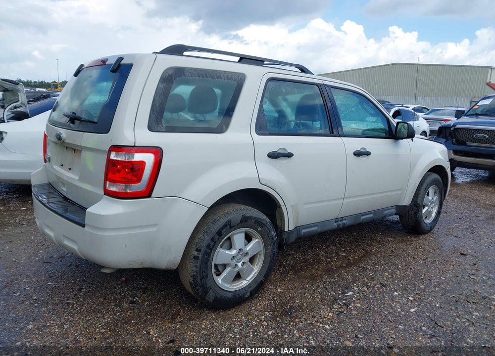 2011 FORD ESCAPE XLS VIN: 1FMCU0C71BKA49432