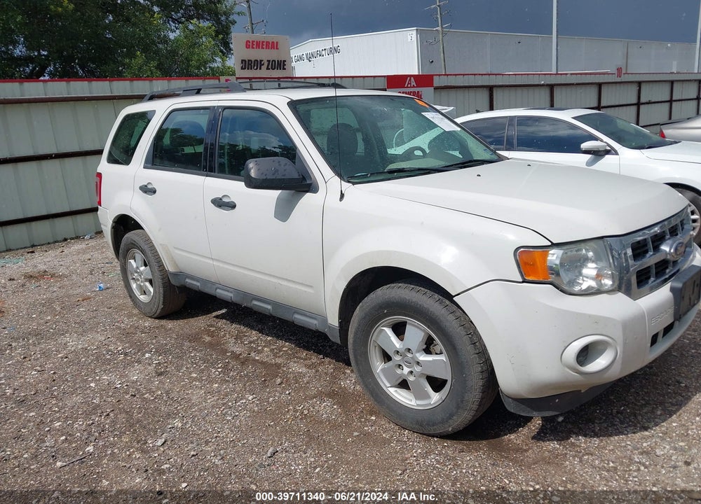 2011 FORD ESCAPE XLS VIN: 1FMCU0C71BKA49432