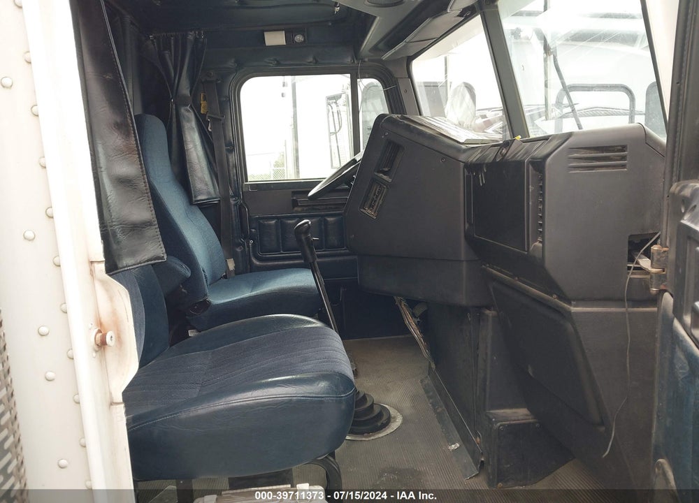 2003 FREIGHTLINER CONVENTIONAL FLD112 VIN: 1FUJACAS03LK85796
