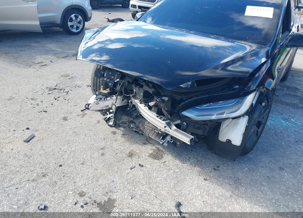 2023 TESLA MODEL X DUAL MOTOR ALL-WHEEL DRIVE/STANDARD RANGE VIN: 7SAXCAE59PF375304
