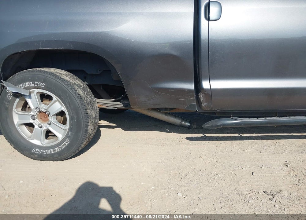 2016 TOYOTA TUNDRA SR5 5.7L V8 VIN: 5TFUW5F10GX508886