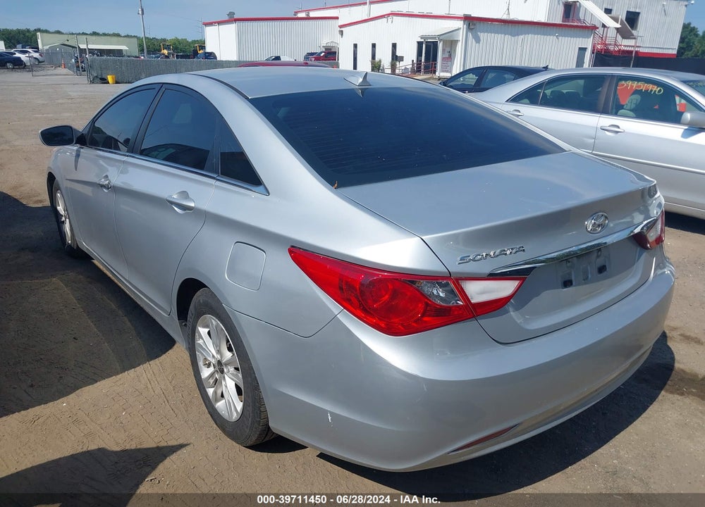 2013 HYUNDAI SONATA GLS VIN: 5NPEB4AC7DH773928