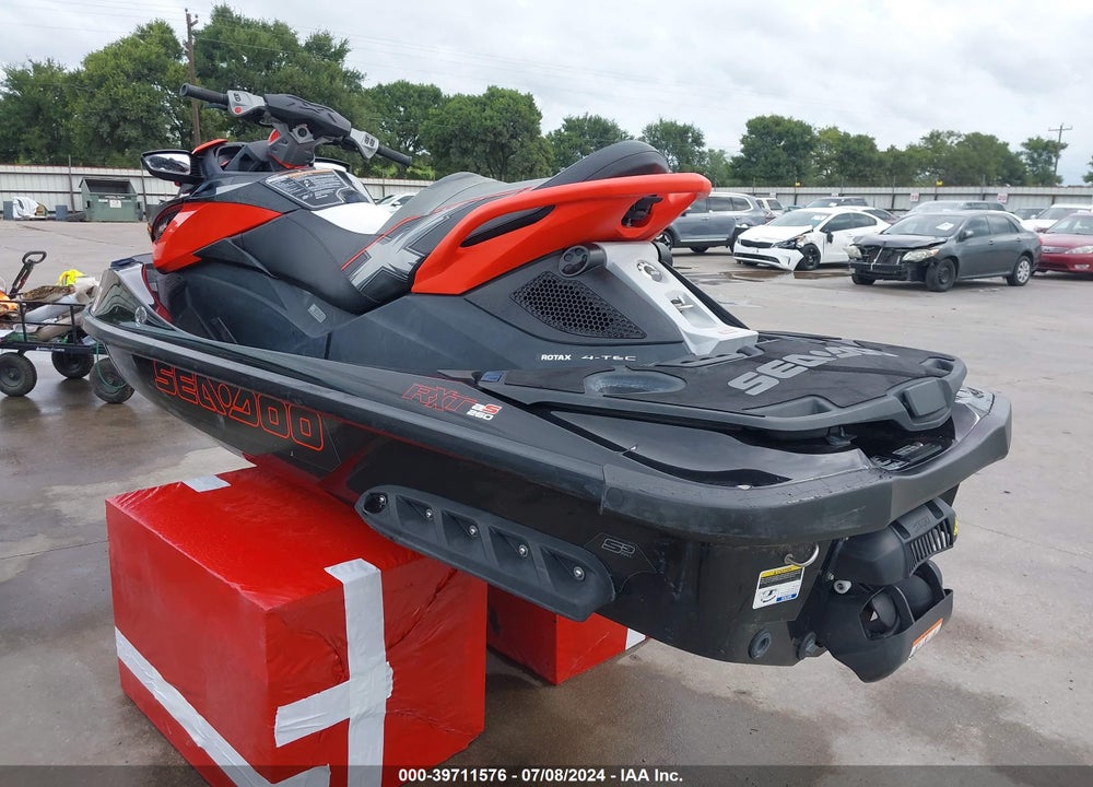 2011 SEA DOO RXT-300 VIN: YDV03986A111
