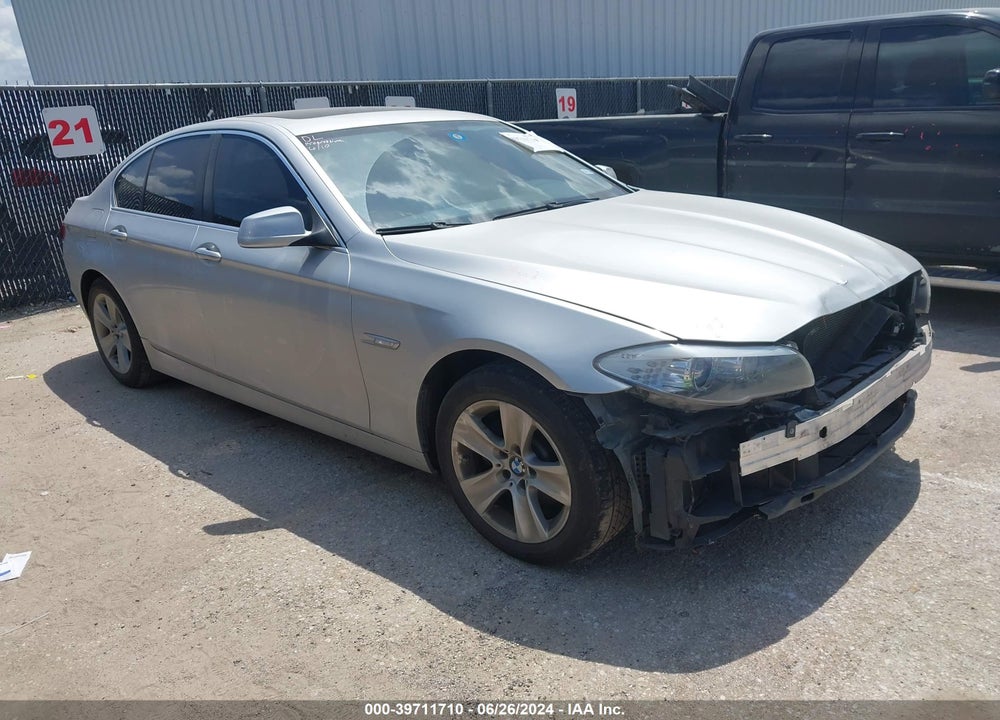 2013 BMW 528I XDRIVE VIN: WBAXH5C55DDW12900