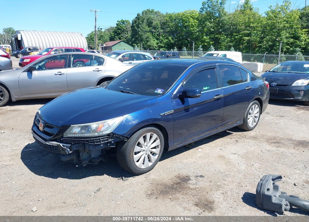 2014 HONDA ACCORD VIN: 1HGCR2F89EA245829