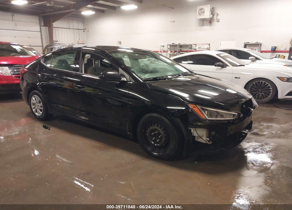 2019 HYUNDAI ELANTRA SE VIN: KMHD74LF2KU867668