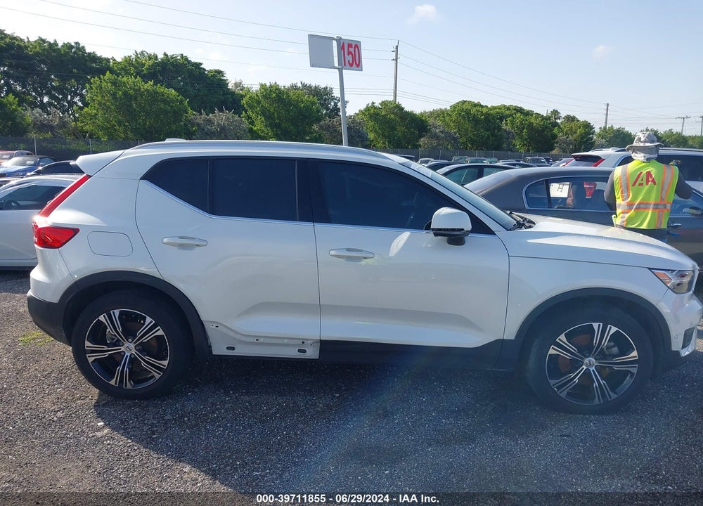 2022 VOLVO XC40 T4 INSCRIPTION VIN: YV4AC2HL4N2782799