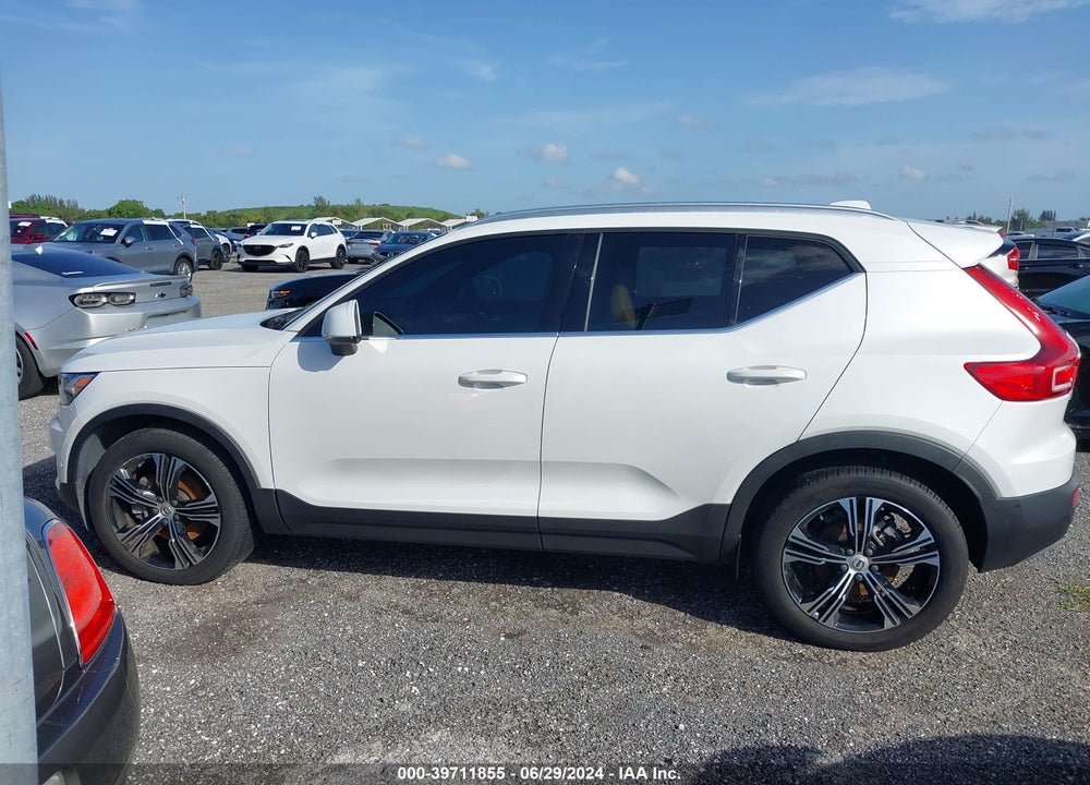 2022 VOLVO XC40 T4 INSCRIPTION VIN: YV4AC2HL4N2782799