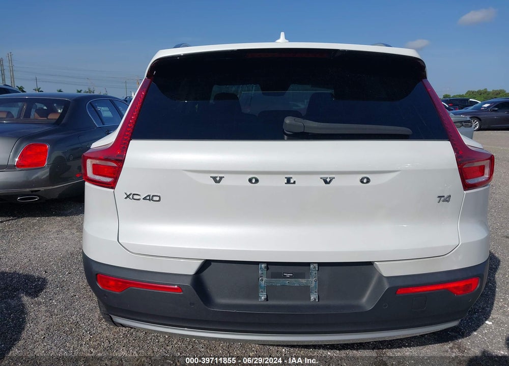 2022 VOLVO XC40 T4 INSCRIPTION VIN: YV4AC2HL4N2782799