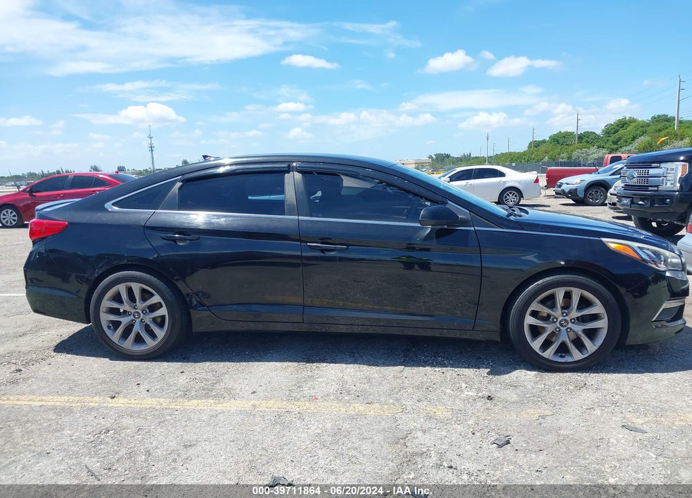 2015 HYUNDAI SONATA SE VIN: 5NPE24AF3FH187109