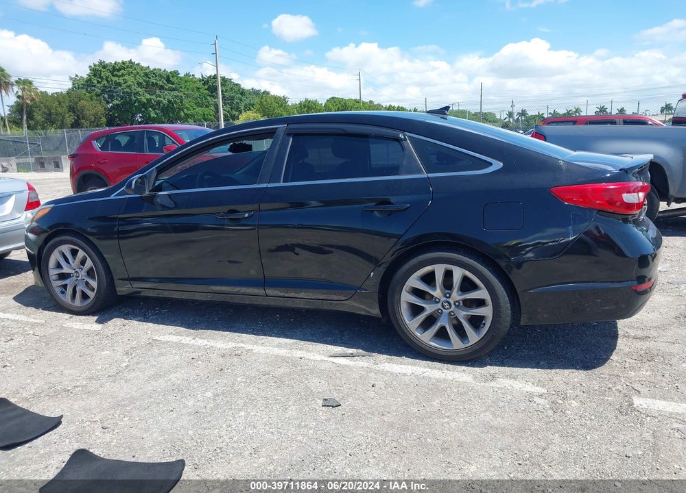 2015 HYUNDAI SONATA SE VIN: 5NPE24AF3FH187109
