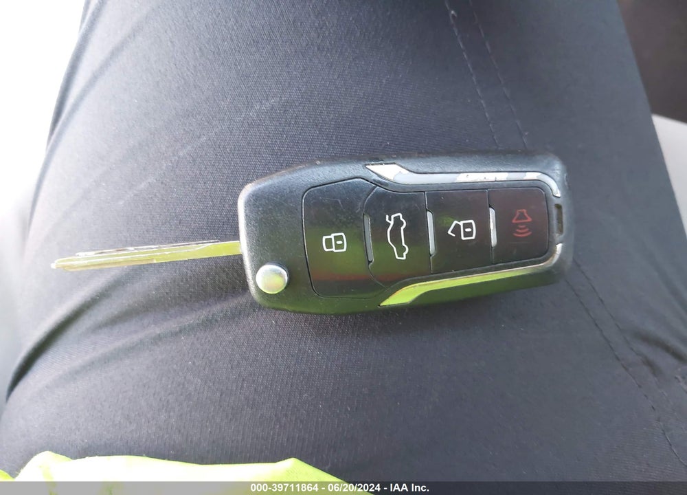 2015 HYUNDAI SONATA SE VIN: 5NPE24AF3FH187109