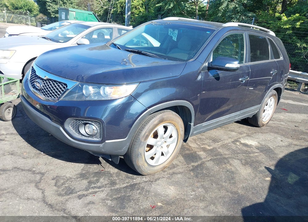 2013 KIA SORENTO LX VIN: 5XYKT4A65DG386876
