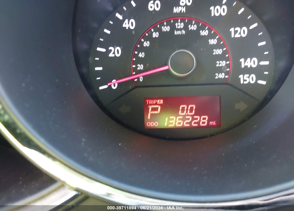 2013 KIA SORENTO LX VIN: 5XYKT4A65DG386876