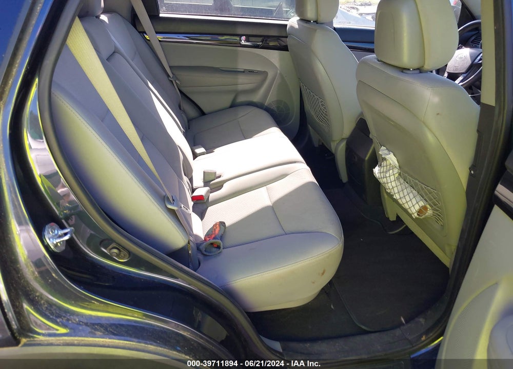 2013 KIA SORENTO LX VIN: 5XYKT4A65DG386876