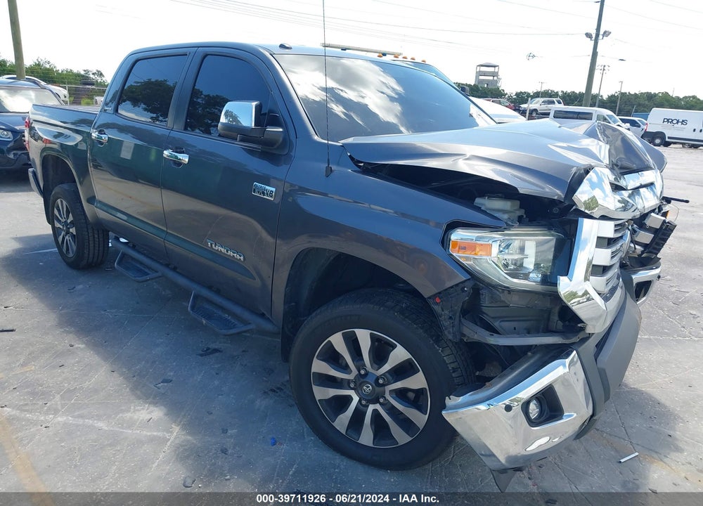 2018 TOYOTA TUNDRA LIMITED 5.7L V8 VIN: 5TFFY5F1XJX237782