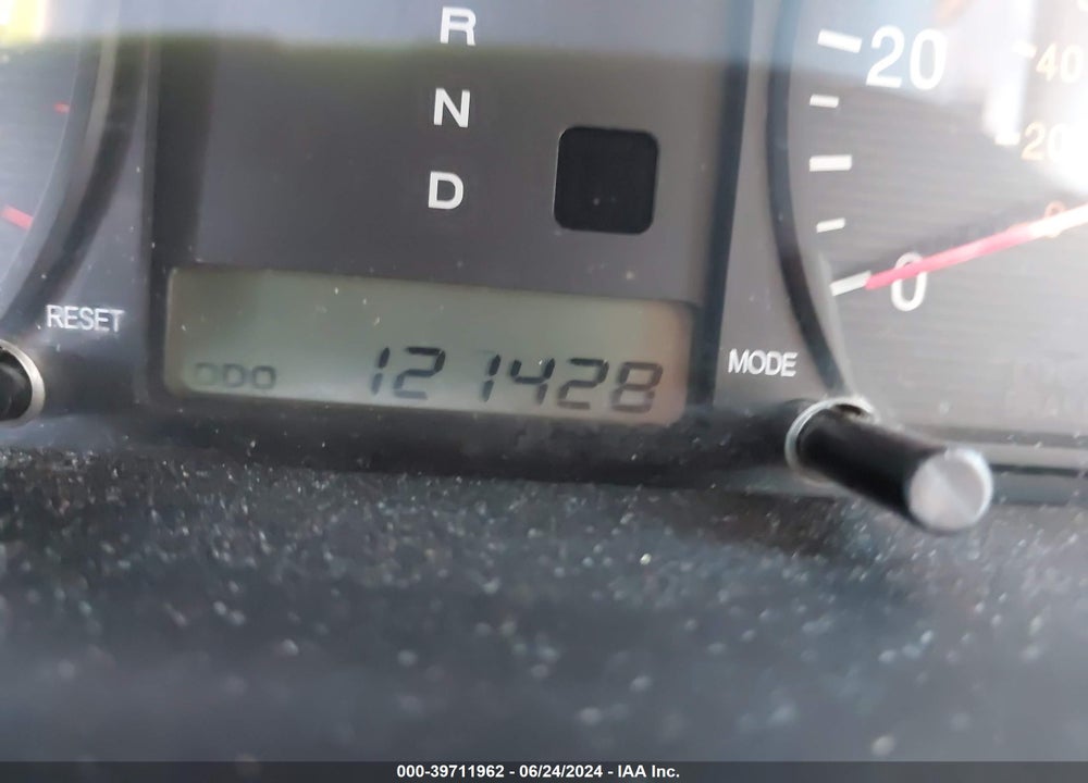 2002 HYUNDAI SONATA GLS/LX VIN: KMHWF35H82A589557