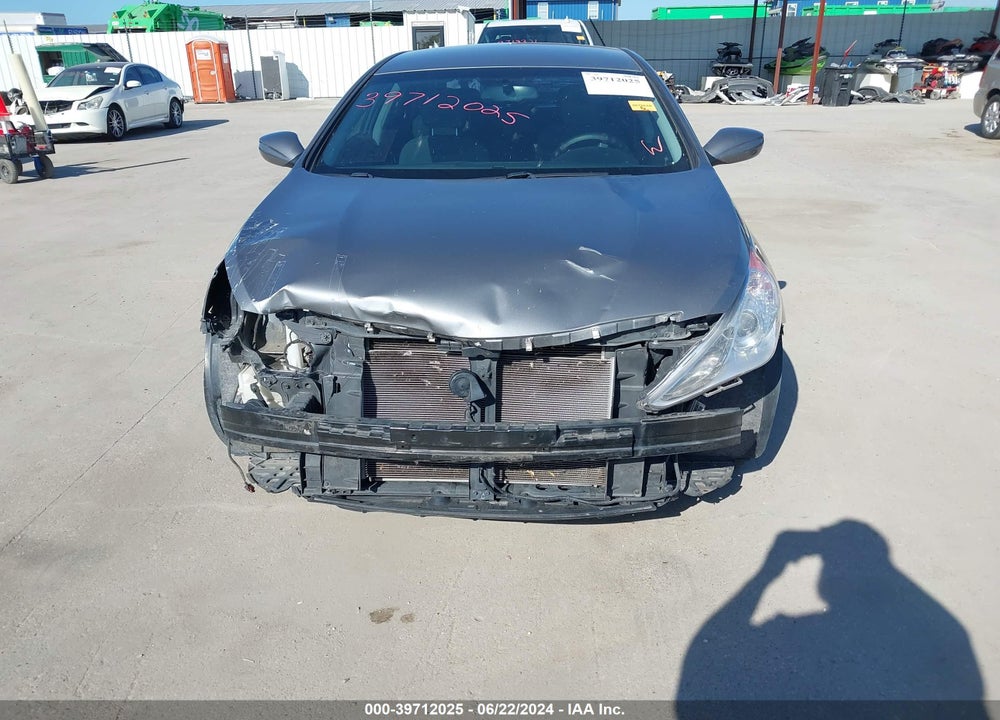 2013 HYUNDAI SONATA GLS VIN: 5NPEB4AC0DH682449