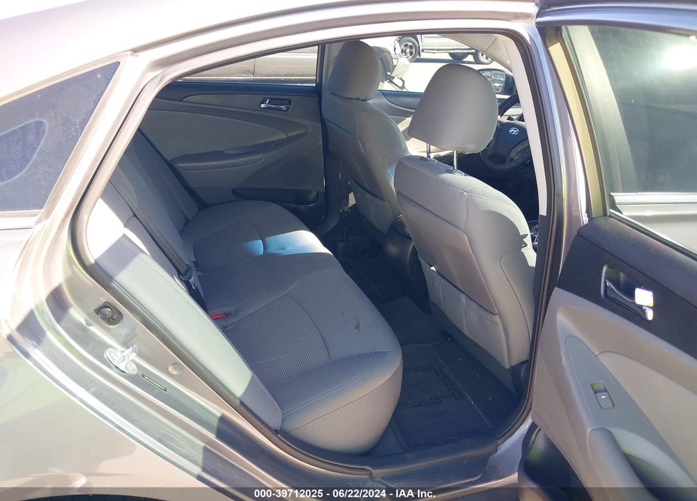 2013 HYUNDAI SONATA GLS VIN: 5NPEB4AC0DH682449