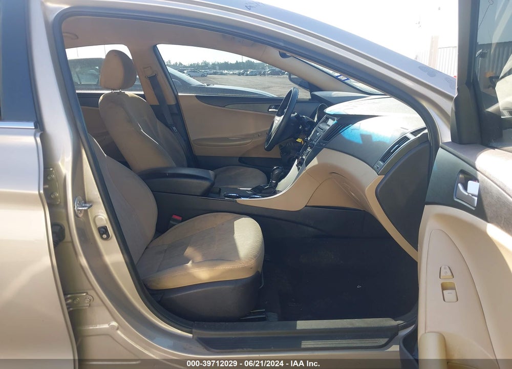 2011 HYUNDAI SONATA VIN: 5NPEB4AC6BH256987