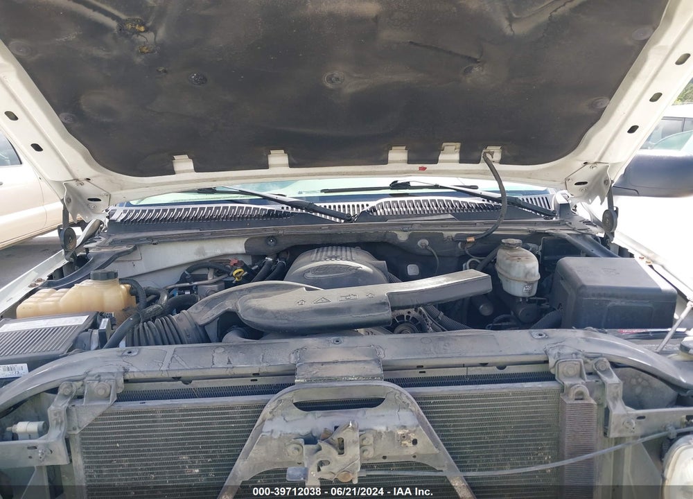 2004 CHEVROLET TAHOE LS VIN: 1GNEK13ZX4R193184