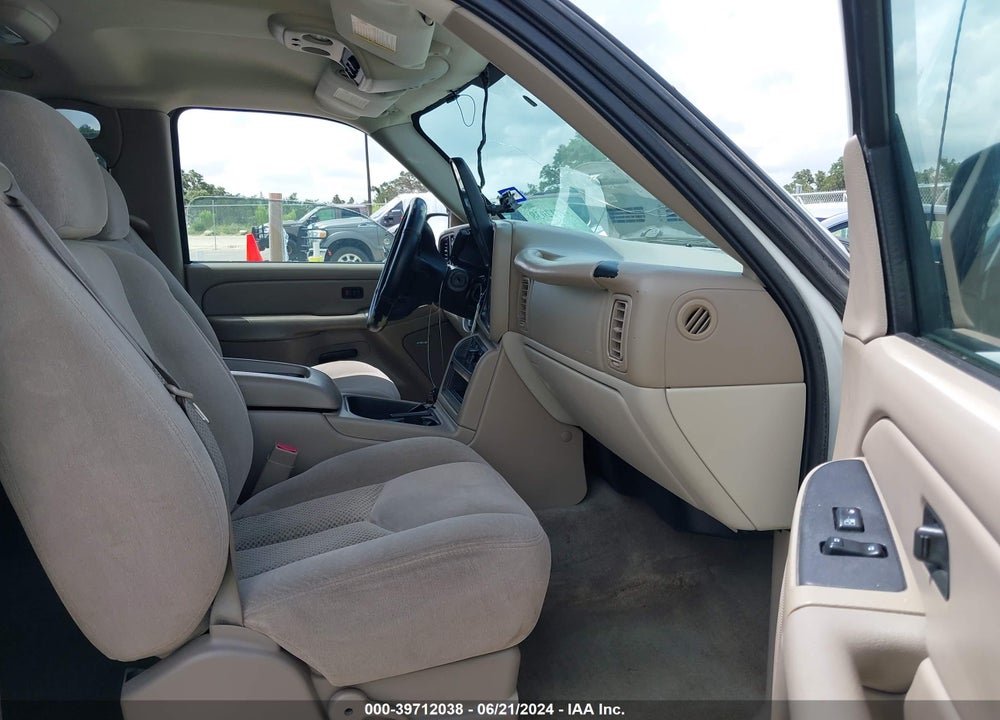 2004 CHEVROLET TAHOE LS VIN: 1GNEK13ZX4R193184