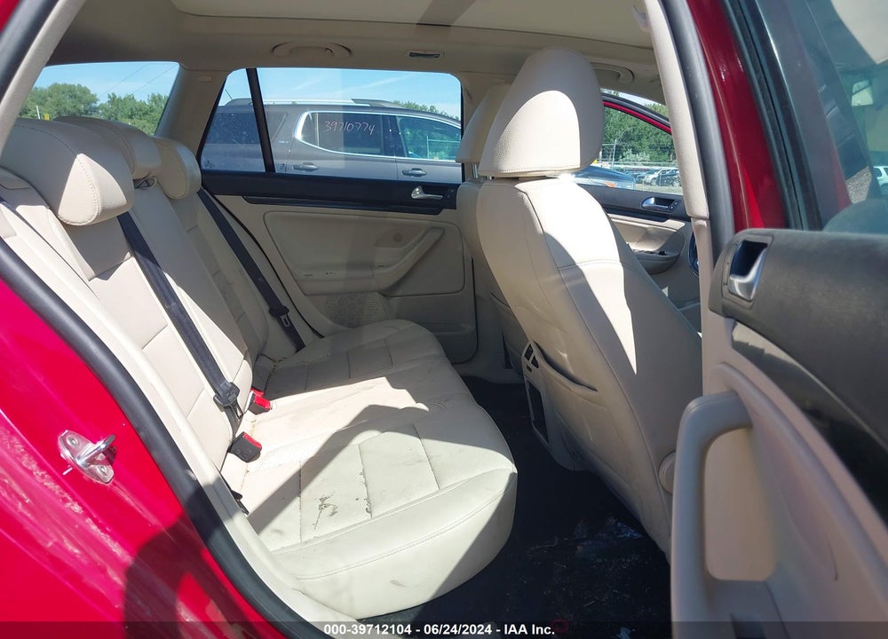 2010 VOLKSWAGEN JETTA TDI VIN: 3VWTL7AJXAM696527