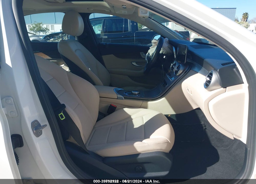 2019 MERCEDES-BENZ C 300 VIN: 55SWF8DB3KU316790