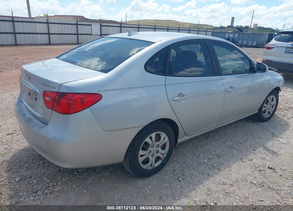 2010 HYUNDAI ELANTRA VIN: KMHDU4AD3AU926994