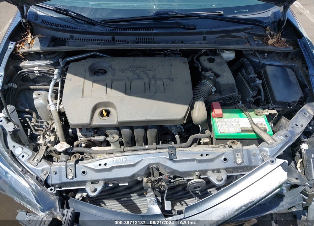 2019 TOYOTA COROLLA LE VIN: 2T1BURHE5KC196429