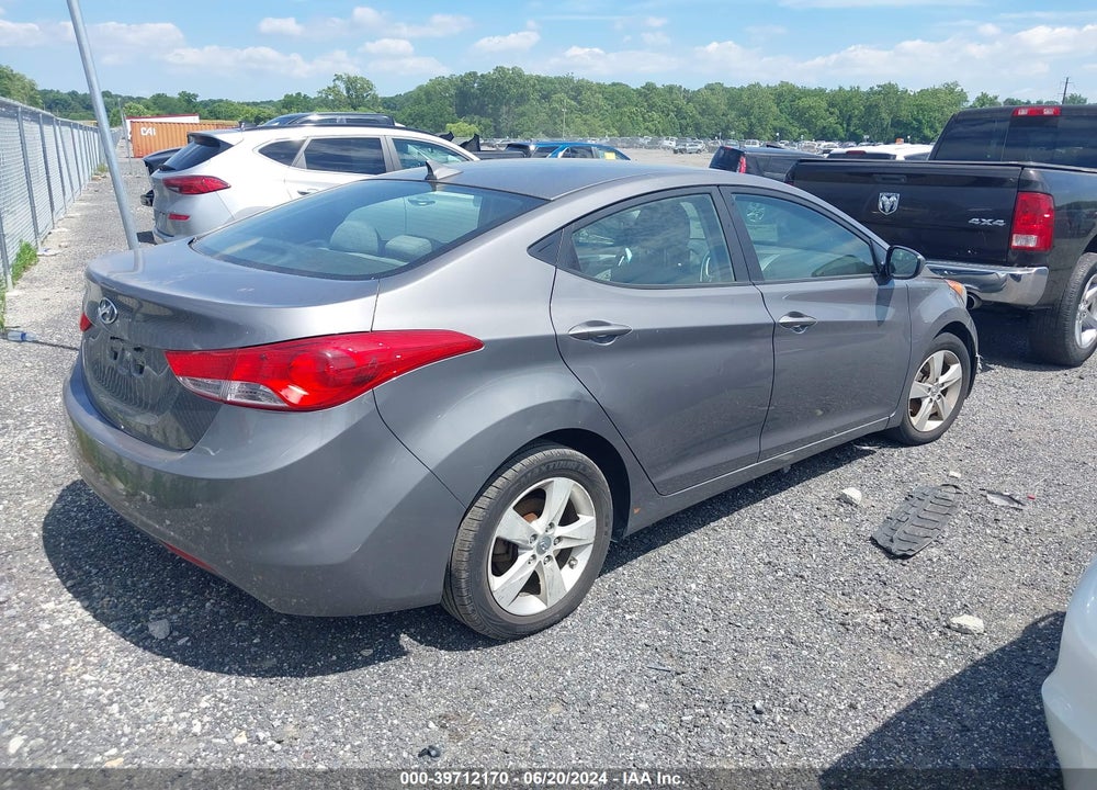 2011 HYUNDAI ELANTRA GLS VIN: 5NPDH4AE8BH060738