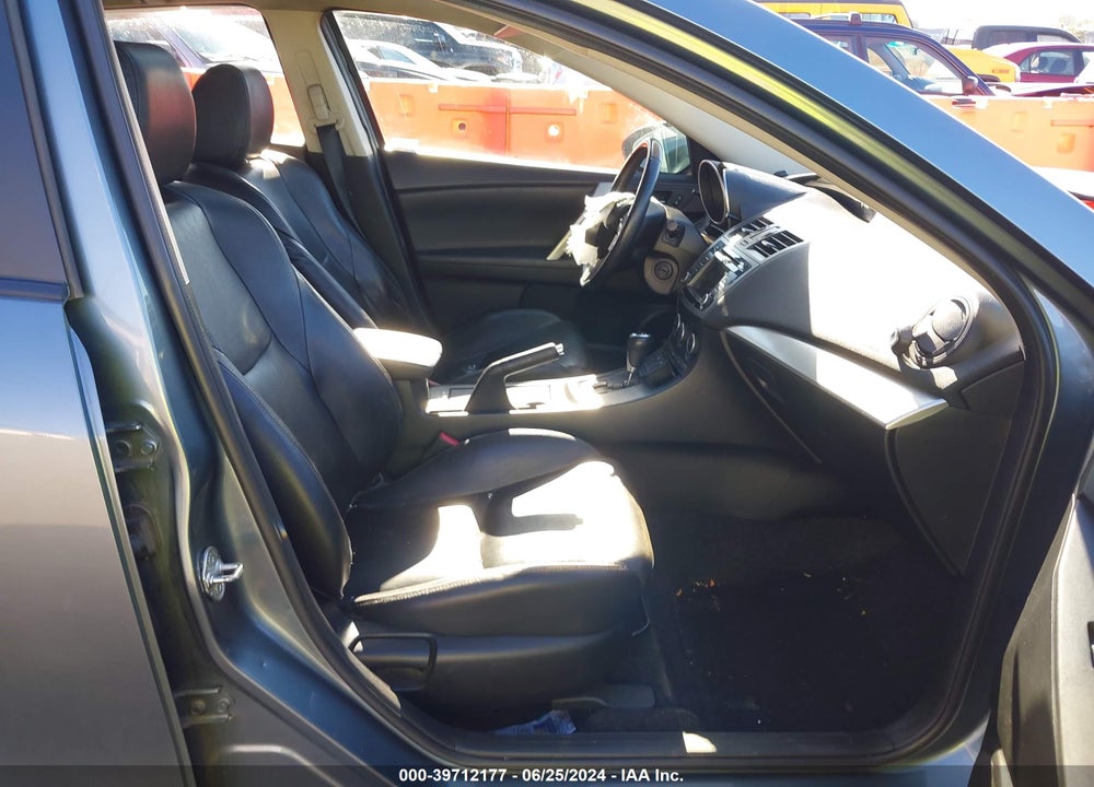2013 MAZDA 3 I GRAND TOURING VIN: JM1BL1MPXD1738644