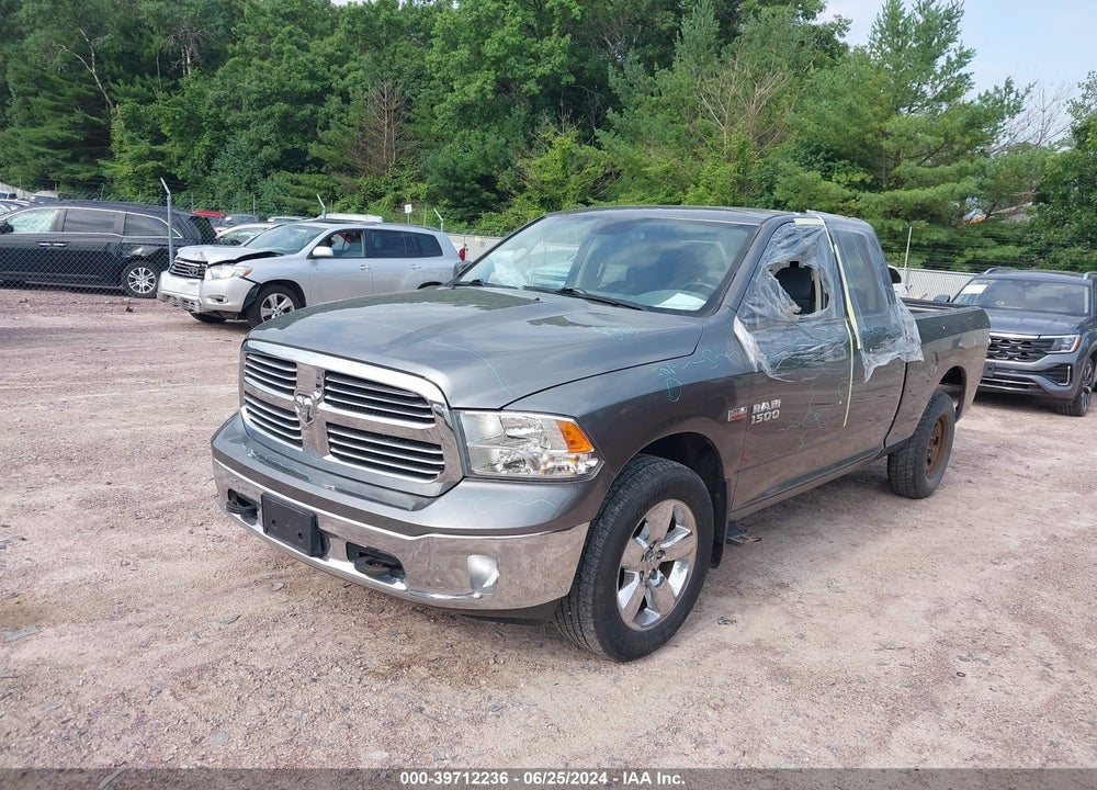 2013 RAM 1500 BIG HORN VIN: 1C6RR7GT2DS559895