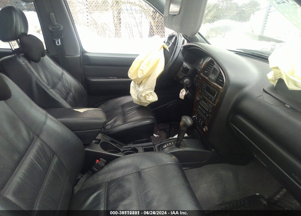2001 NISSAN PATHFINDER LE/SE/XE VIN: JN8DR09Y51W611385