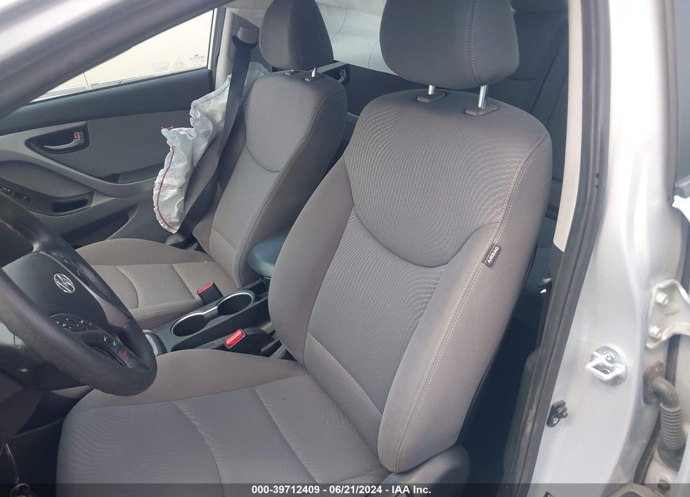 2014 HYUNDAI ELANTRA SE VIN: KMHDH4AE4EU111738