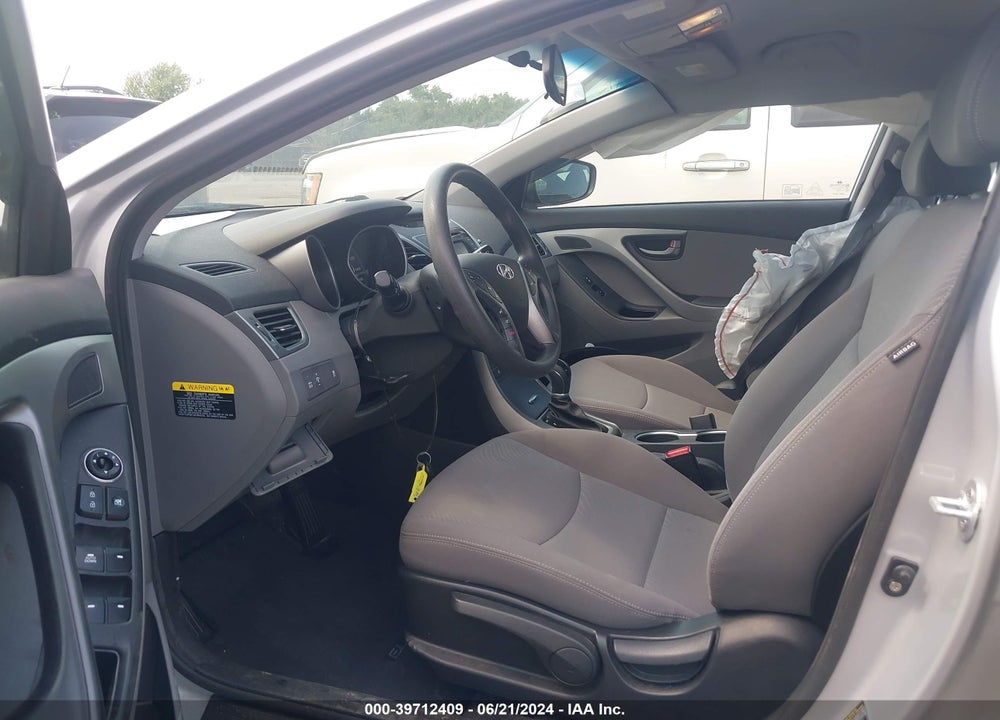 2014 HYUNDAI ELANTRA SE VIN: KMHDH4AE4EU111738