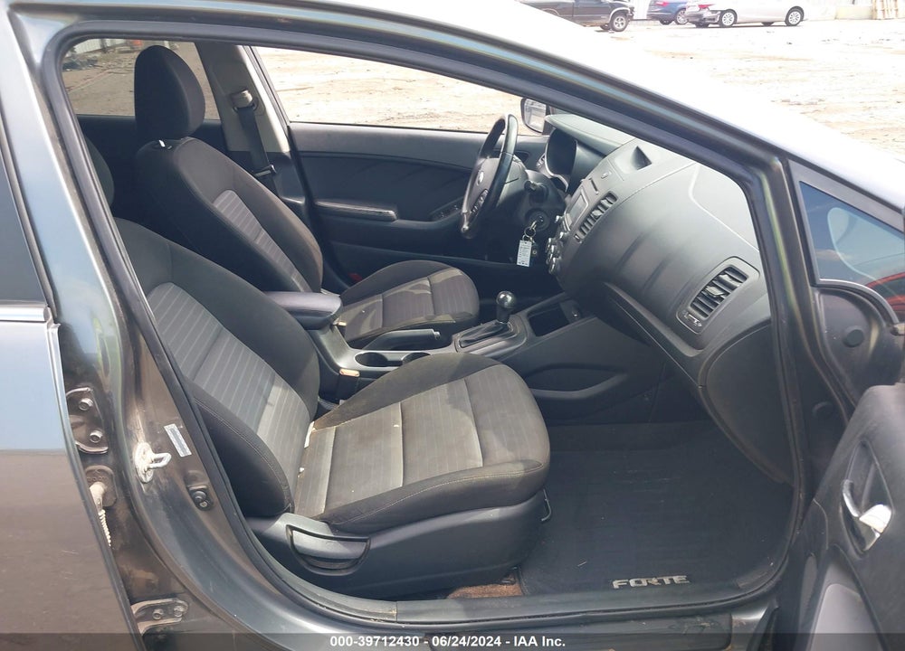 2015 KIA FORTE EX VIN: KNAFX4A83F5333495