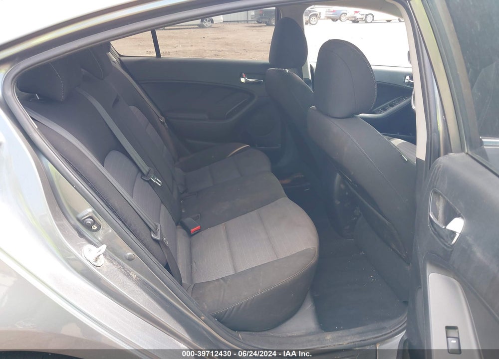 2015 KIA FORTE EX VIN: KNAFX4A83F5333495