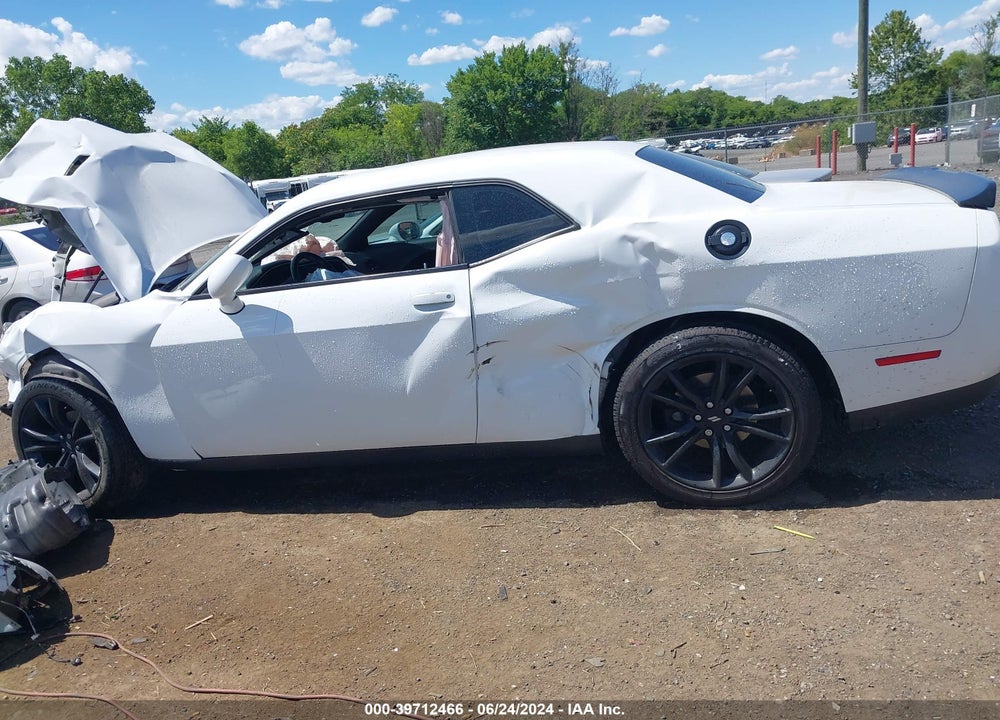 2018 DODGE CHALLENGER SXT VIN: 2C3CDZAG7JH128500
