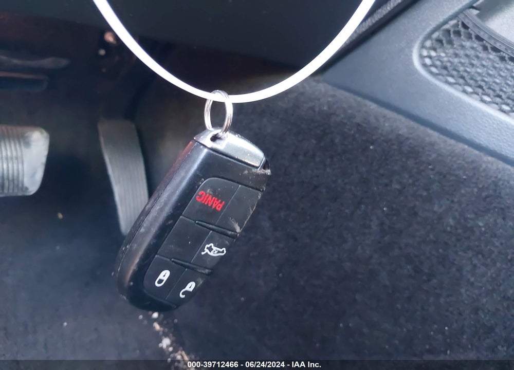 2018 DODGE CHALLENGER SXT VIN: 2C3CDZAG7JH128500