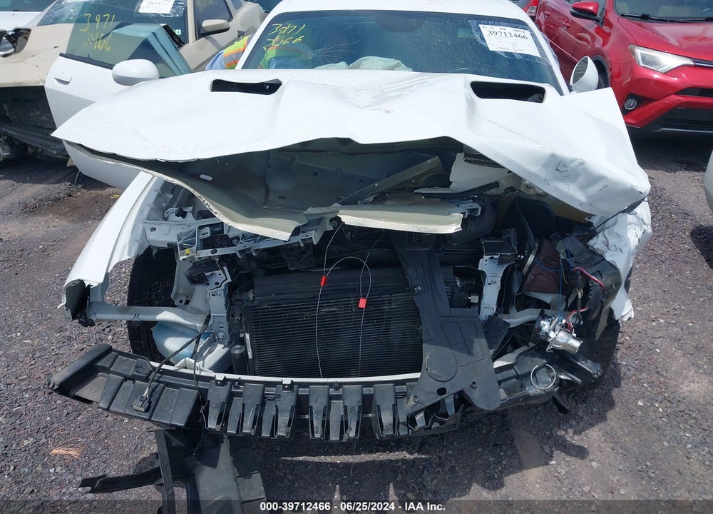 2018 DODGE CHALLENGER SXT VIN: 2C3CDZAG7JH128500