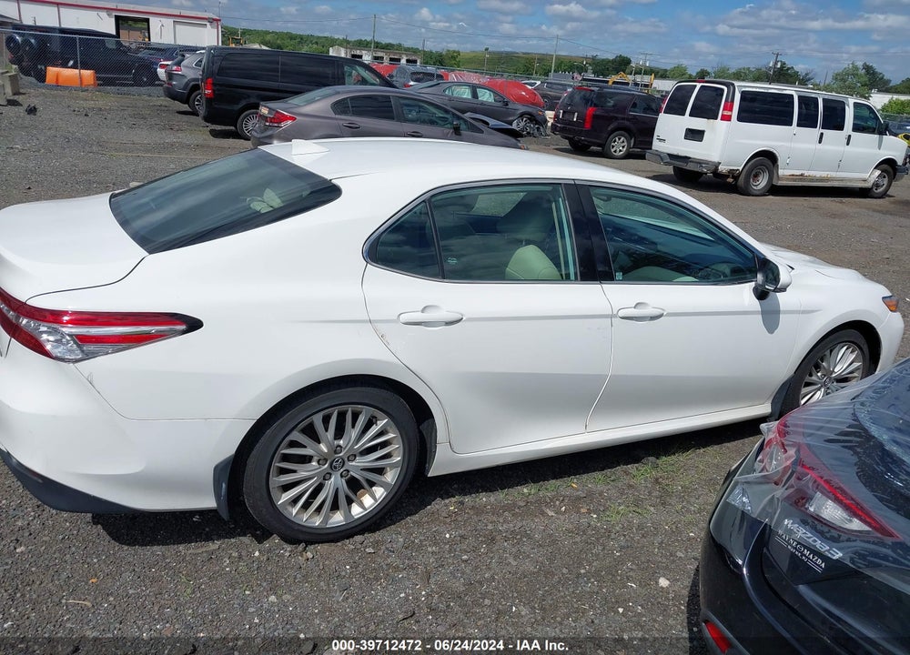 2020 TOYOTA CAMRY XLE VIN: 4T1F11AK9LU308306