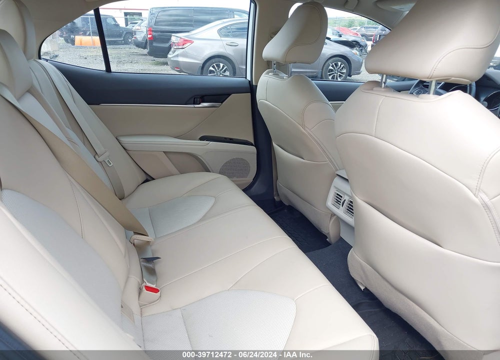 2020 TOYOTA CAMRY XLE VIN: 4T1F11AK9LU308306