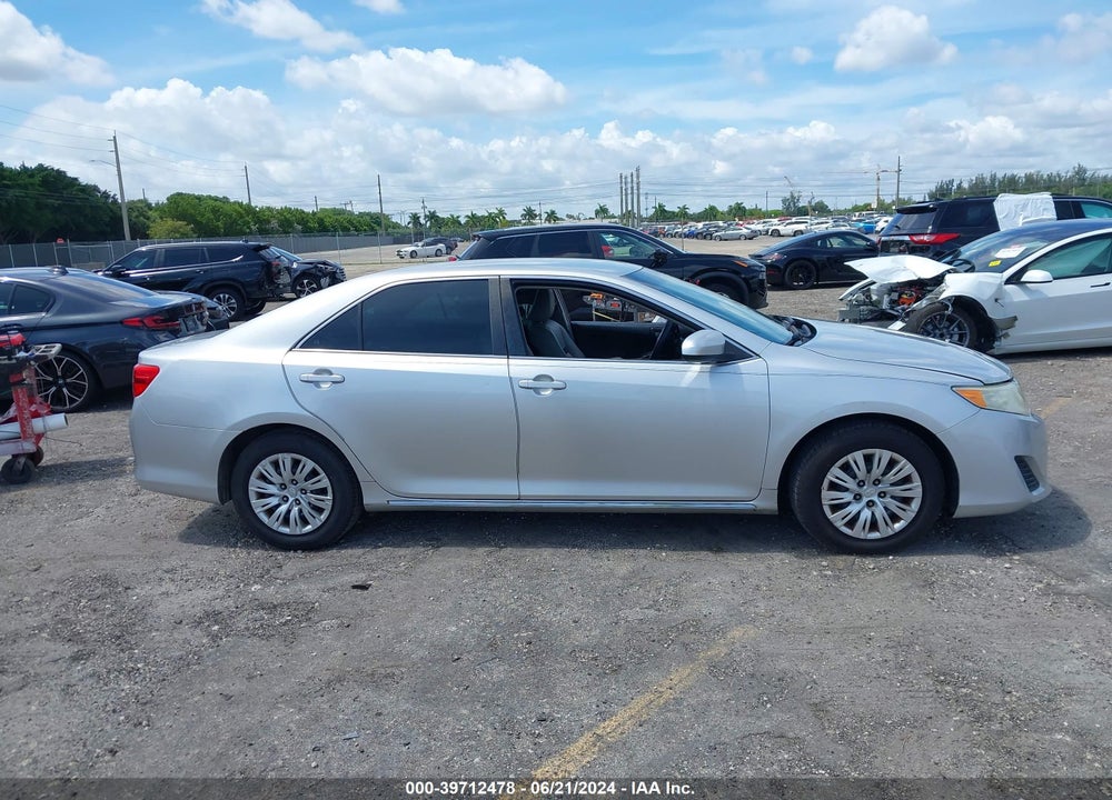 2014 TOYOTA CAMRY LE VIN: 4T1BF1FK2EU780391
