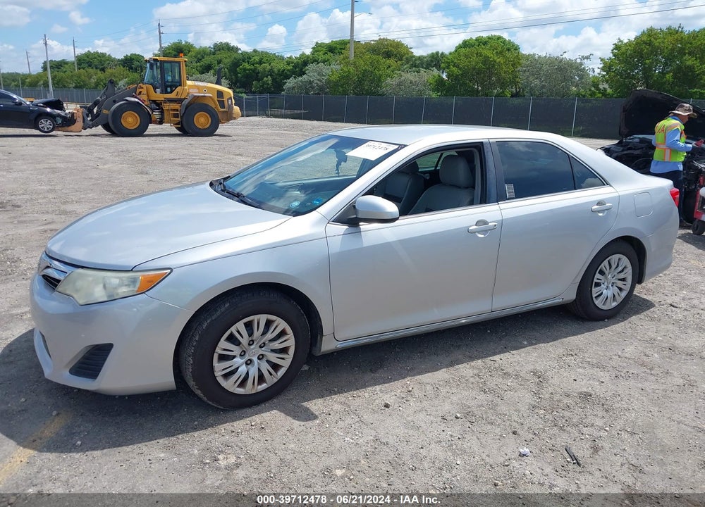 2014 TOYOTA CAMRY LE VIN: 4T1BF1FK2EU780391