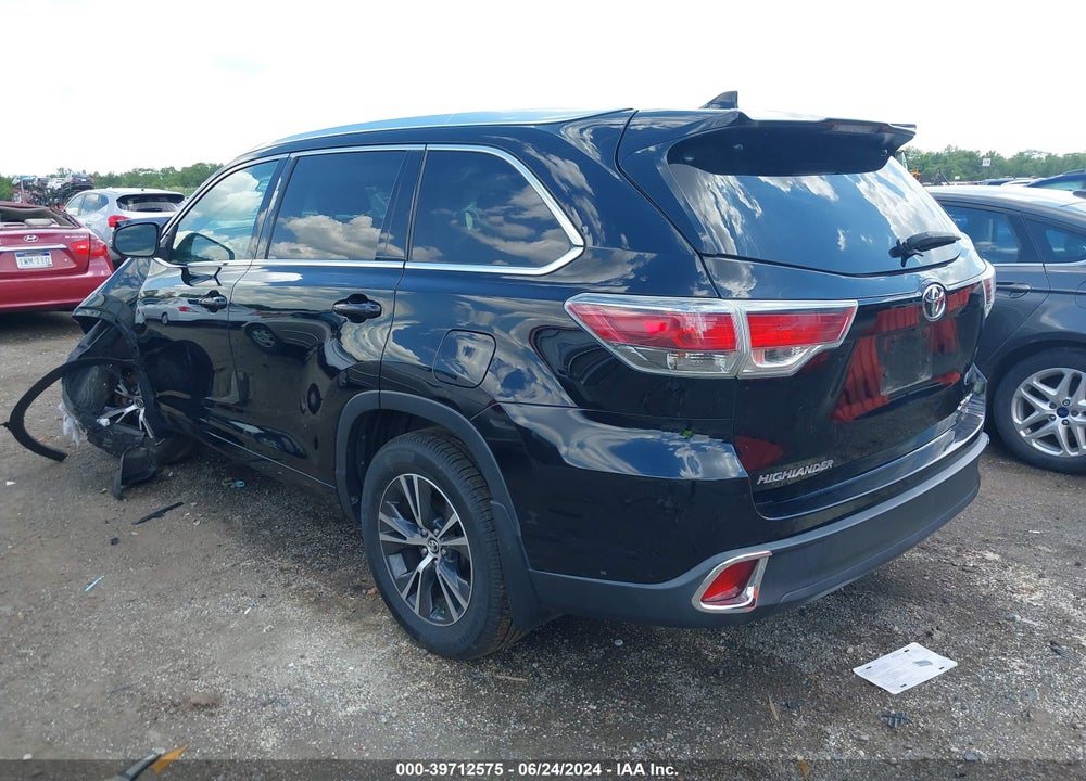 2016 TOYOTA HIGHLANDER XLE V6 VIN: 5TDJKRFH9GS279018
