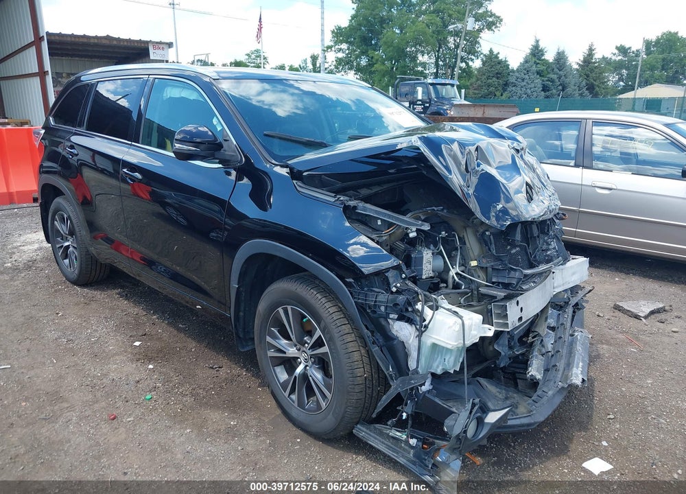 2016 TOYOTA HIGHLANDER XLE V6 VIN: 5TDJKRFH9GS279018