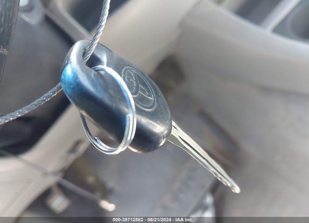2011 TOYOTA TACOMA PRERUNNER V6 VIN: 3TMJU4GN1BM112551