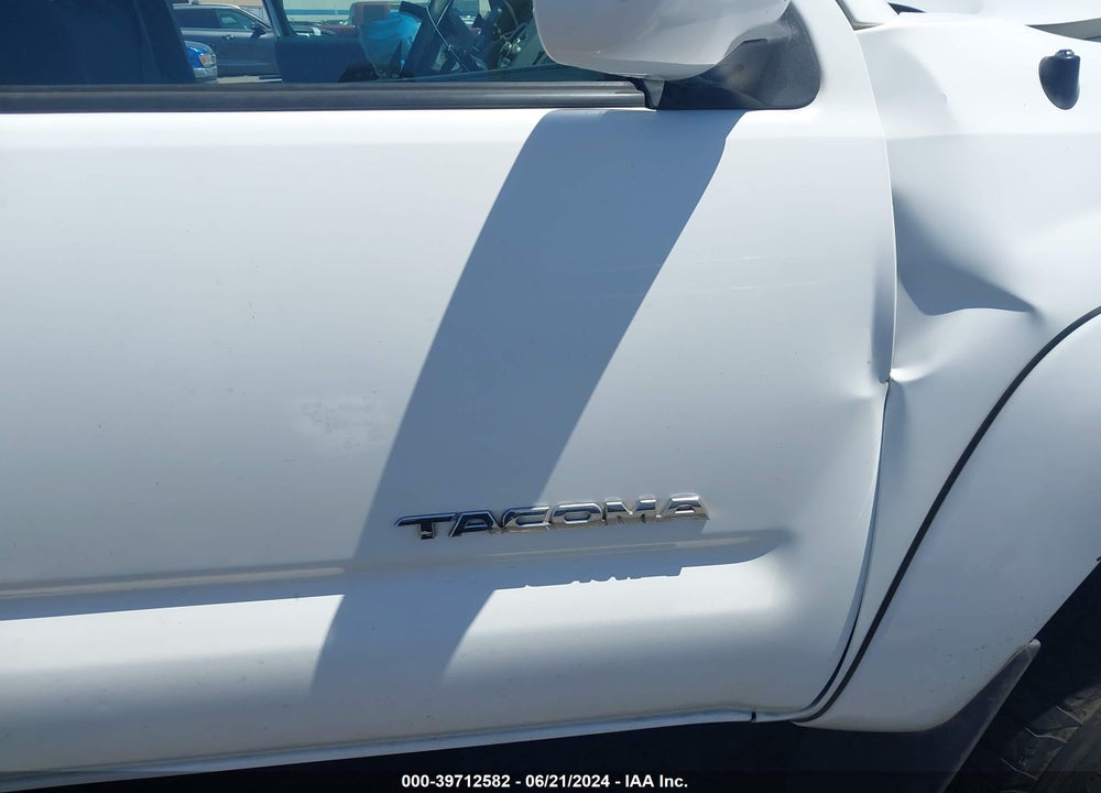2011 TOYOTA TACOMA PRERUNNER V6 VIN: 3TMJU4GN1BM112551